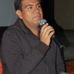 Julio César Estrada presenta Cañitas Julio César Estrada presenta Cañitas